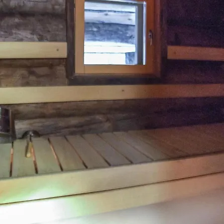 Holiday Home Toermaepaeaesky Hébergement de vacances Ruka